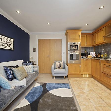 Super Funky Spire View Cottage - Free Gated Parking - Ultra Wifi Canterbury Buitenkant foto