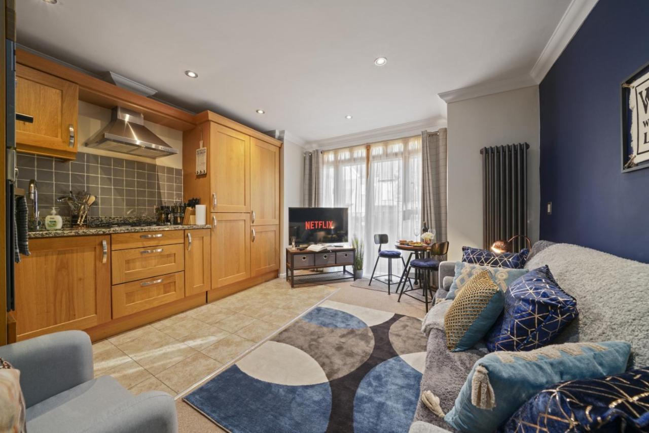 Super Funky Spire View Cottage - Free Gated Parking - Ultra Wifi Canterbury Buitenkant foto