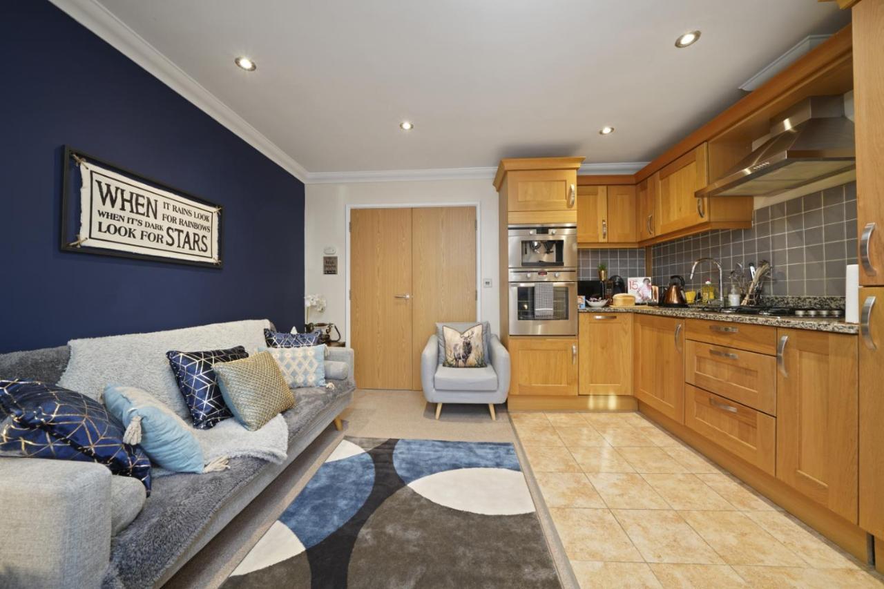 Super Funky Spire View Cottage - Free Gated Parking - Ultra Wifi Canterbury Buitenkant foto