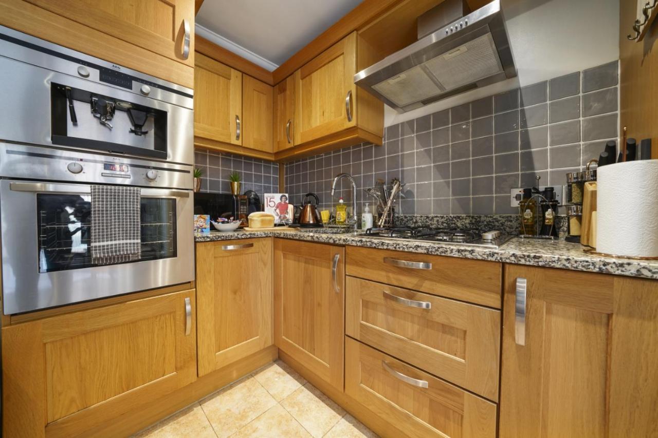 Super Funky Spire View Cottage - Free Gated Parking - Ultra Wifi Canterbury Buitenkant foto